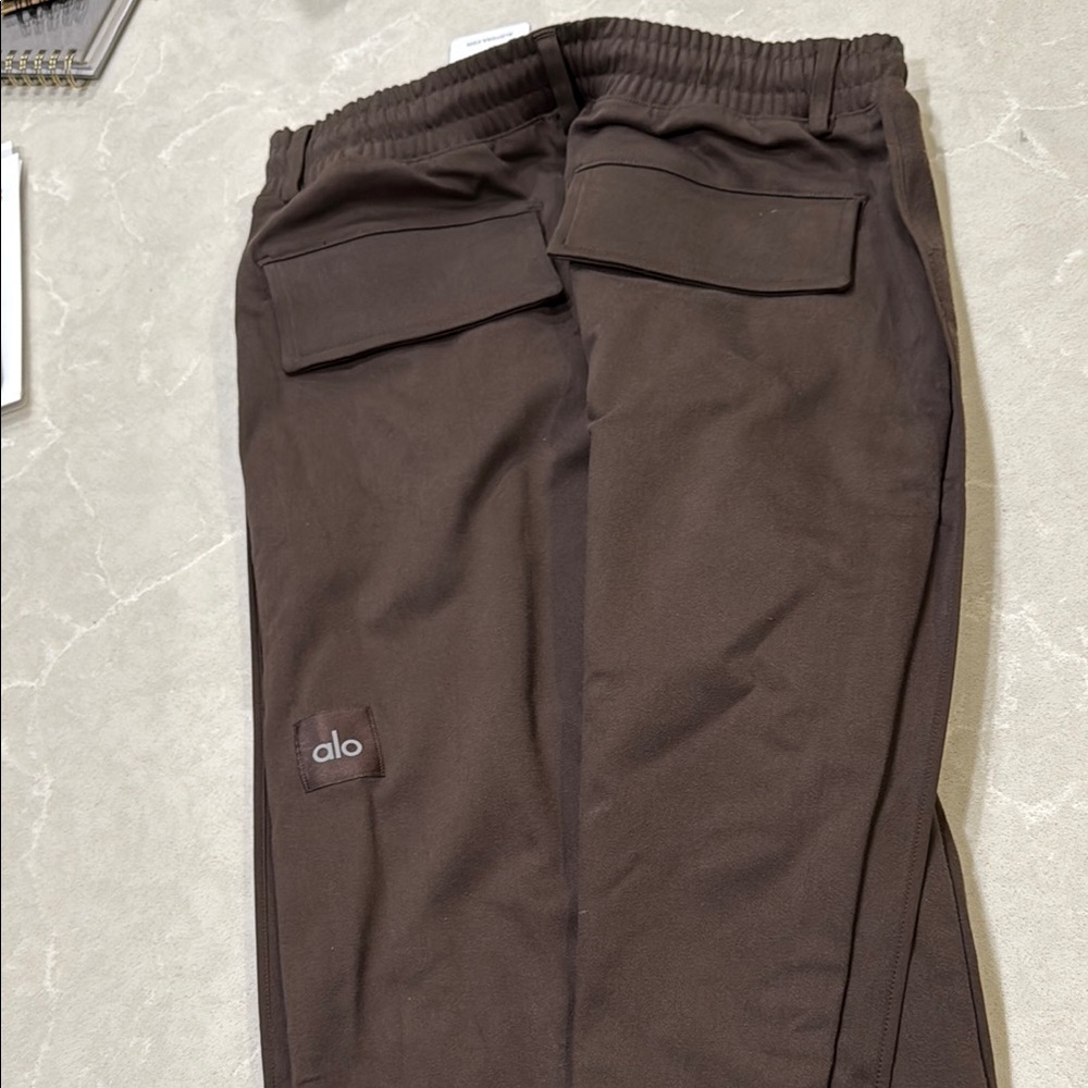 ALO Yoga Edition Sueded Straight Leg Pant - Espresso - Espresso / M - Picture 6 of 6